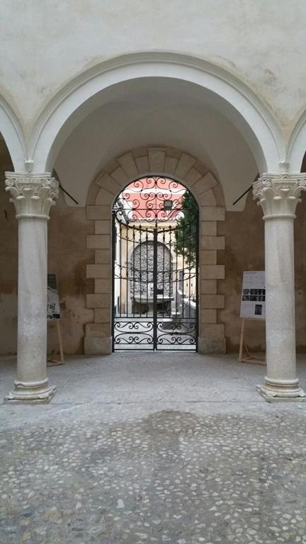 B&B Il Vicoletto LʼAquila Zewnętrze zdjęcie