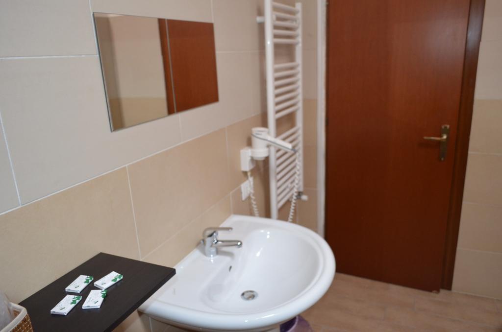 B&B Il Vicoletto LʼAquila Zewnętrze zdjęcie