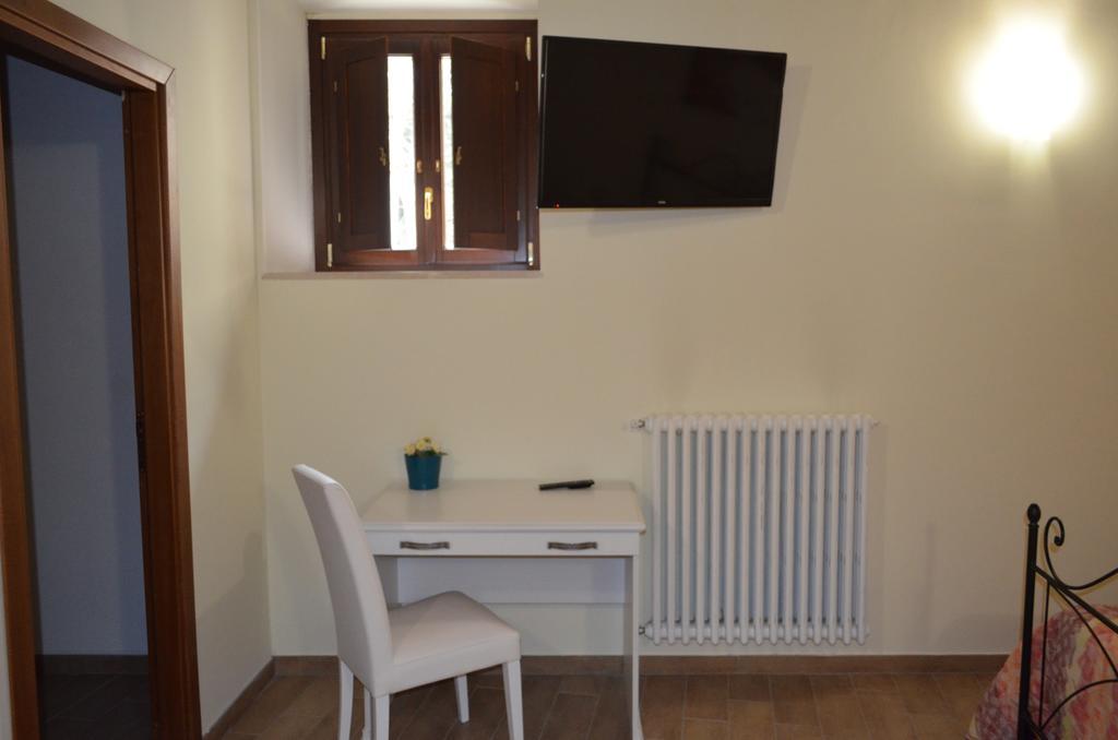 B&B Il Vicoletto LʼAquila Zewnętrze zdjęcie